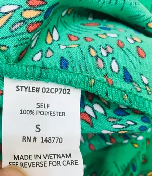 Sienna Sky NWT  cropped green pants sz small. thumbnail 5