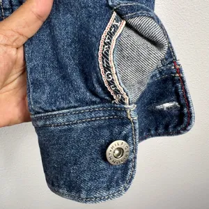 Vtg. 2003 Tommy Hilfiger Denim Jean Jacket Classic Blue Cotton Button‎ Up Medium thumbnail 9