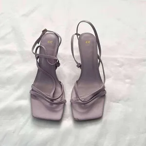 H&M Light Purple Square Toe Heel Sandals Size 8 thumbnail 3