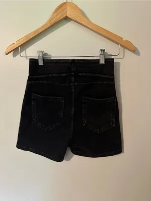 NWOT Halara high waisted denim shorts black thumbnail 5