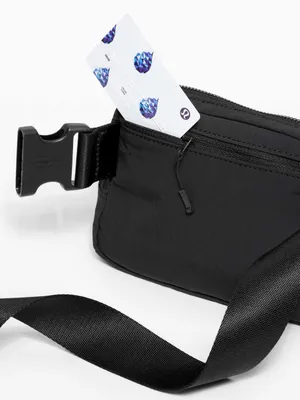 LULULEMON Everywhere Belt Bag in Black NWOT thumbnail 11