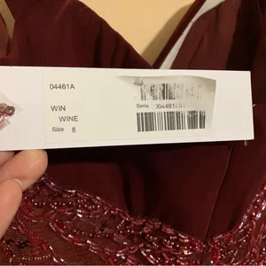 Jovani 04461 Knee Length Glittery Burgundy Cocktail Dress Size 8 thumbnail 5