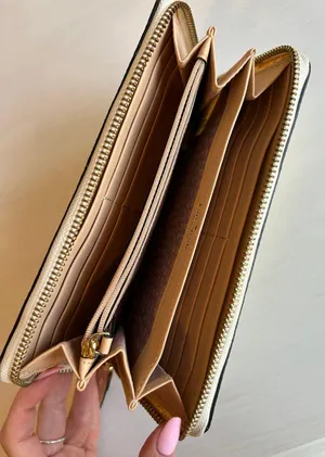 Kate Spade Wallet thumbnail 3