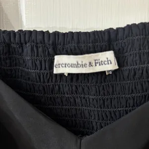 Abercrombie & Fitch Black Whimsygoth Baddie Smocked Sheer Sleeve Crop Blouse XXS thumbnail 5