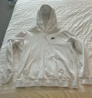 White Nike Hoodie Women’s thumbnail 1