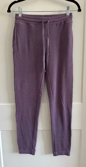 Aritzia TNA waffle purple sweatpants Size XS thumbnail 1