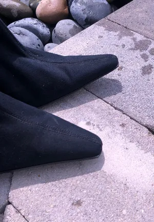 Vintage Thigh High Black Boots Size 9 thumbnail 2
