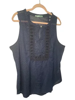 Maurices Navy Sleeveless Blouse Eyelet Lace Trim Keyhole Tank Top Blouse Size XL thumbnail 2