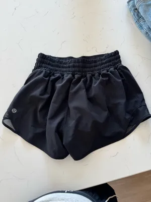 Lululemon Shorts Hotty Hot 2.5" thumbnail 2
