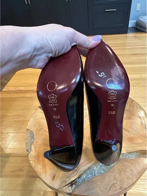 Paloma Made in Italy Black Patent Leather Heels with Decorative Flower Accent thumbnail 6