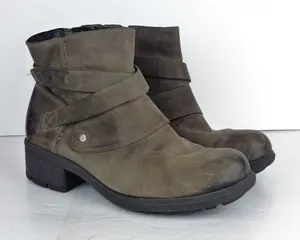 Clarks Artisan Mansi Calla Boots Womens 11M Brown Leather Straps Ankle Moto Boho thumbnail 1