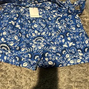 NWT Sugar + Lips large‎ shorts thumbnail 2