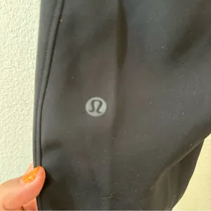On The Fly Mid Rise Joggers Black Size 8 thumbnail 7