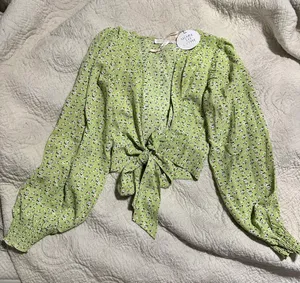 Revolve Top thumbnail 4