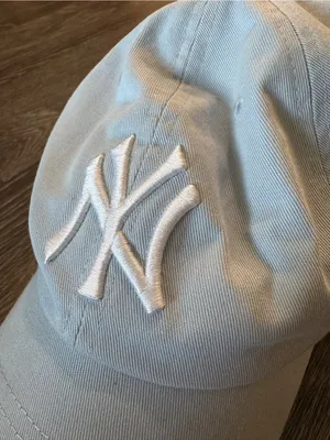 New York Yankees Baby Blue Baseball Cap thumbnail 2