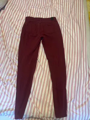 Burgundy pants Red Size 6 thumbnail 2