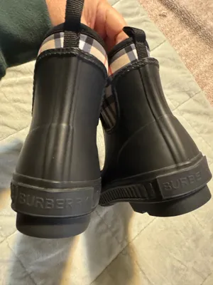 Burberry Boots thumbnail 4