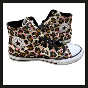 Converse Chuck Taylor All Star Pixel Leopard High Top Shoes Junior 5 Women’s 7 thumbnail 6