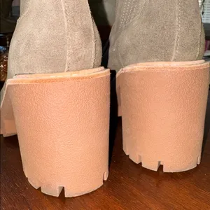 Gianni bini boots Suede leather upper Chunky lug sole Heel size 9 thumbnail 2