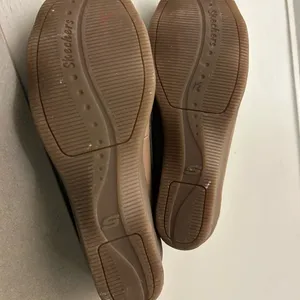 Skechers Women's Brown Loafers with Fringe and Bow size 8. thumbnail 10