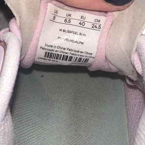 Luluemon Blissfeel‎ Womens Pink Running Shoes, Size 8 thumbnail 8