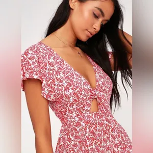 Lulus Dondi Print Tie-Front Short Sleeve Romper in Red and‎ White Size Small thumbnail 2