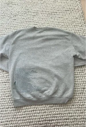 Taylor Swift 1989 Crewneck Taylor’s Version Limited Edition Spotify thumbnail 2