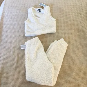 White Plush fur teddy comfy warm Lounge top pants cardigan loungewear set thumbnail 3