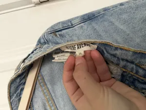 Djerf Avenue Relaxed Jeans in Blue thumbnail 7