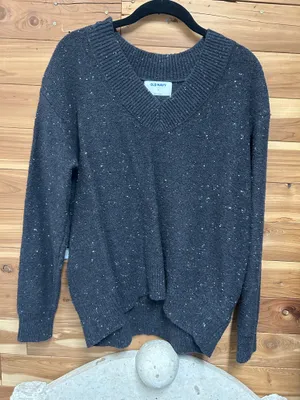 Old Navy Sweater thumbnail 1