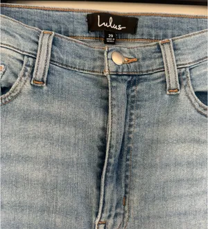 Lulus Light Wash High Rise Distressed Skinny Jeans Size 29 thumbnail 4