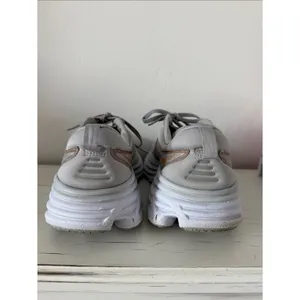 Hoka Bondi 8 Womens 10.5B Harbor Mist Lunar Rock Max Cushion Running Shoes thumbnail 7