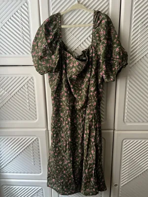 Francesca’s Floral Green Dress thumbnail 5