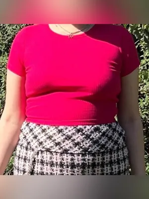 Hot pink Uniqlo ribbed tee. thumbnail 2