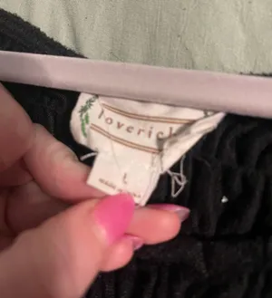 Lizard Thicket Black Cropped Long Sleeve thumbnail 2