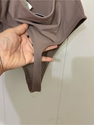 Aritzia Babaton Contour Deep Taupe Cross Back Thong Bodysuit Size Small thumbnail 5