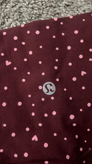 Lululemon Scattered Hearts shorts  thumbnail 2