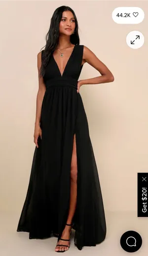 Lulu’s black dress thumbnail 1