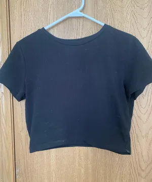Crop Top thumbnail 1