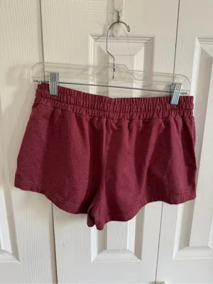 Vuori Halo Performance Short 2.5" Currant Heather Loungewear Size Small thumbnail 4