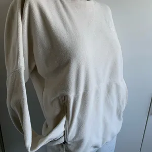 ivory fleece sweatshirt pouch pockets thumbnail 3