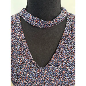 Maeve Anthropologie Blue Ditsy Floral Choker Blouse Cutout Flutter Sleeve Top thumbnail 3