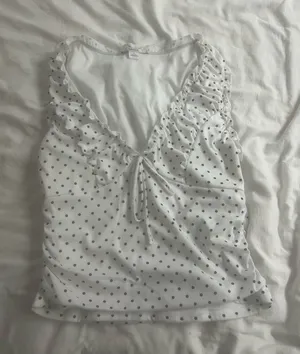 Urban Outfitters Top thumbnail 1