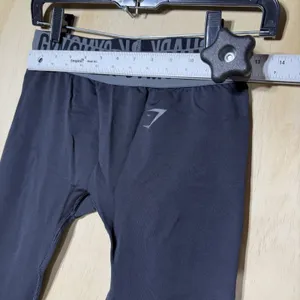 Gymshark Compression Leggings Women's Medium Black Gray Workout‎ Pants thumbnail 3