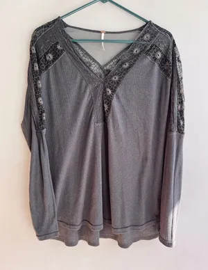 Free People Lola Long Sleeve V-Neck Top Gray Lace Mesh Trim Size L thumbnail 1
