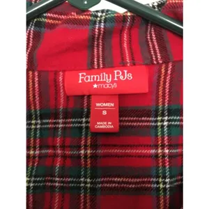 Family PJs by Macy's Women's Red Flannel 2pc Pajama Pant Set Size Small thumbnail 4