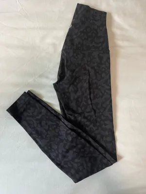 Lululemon Align Super High-Rise Pant 28" thumbnail 3