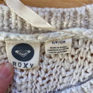 White Sweater thumbnail 4