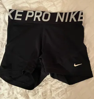 Nike Pro Shorts thumbnail 1