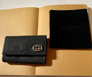 Gucci Black Leather Card Holder with Gold Logo thumbnail 1